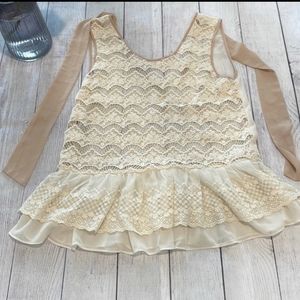 Ryu Lace Boutique Top M